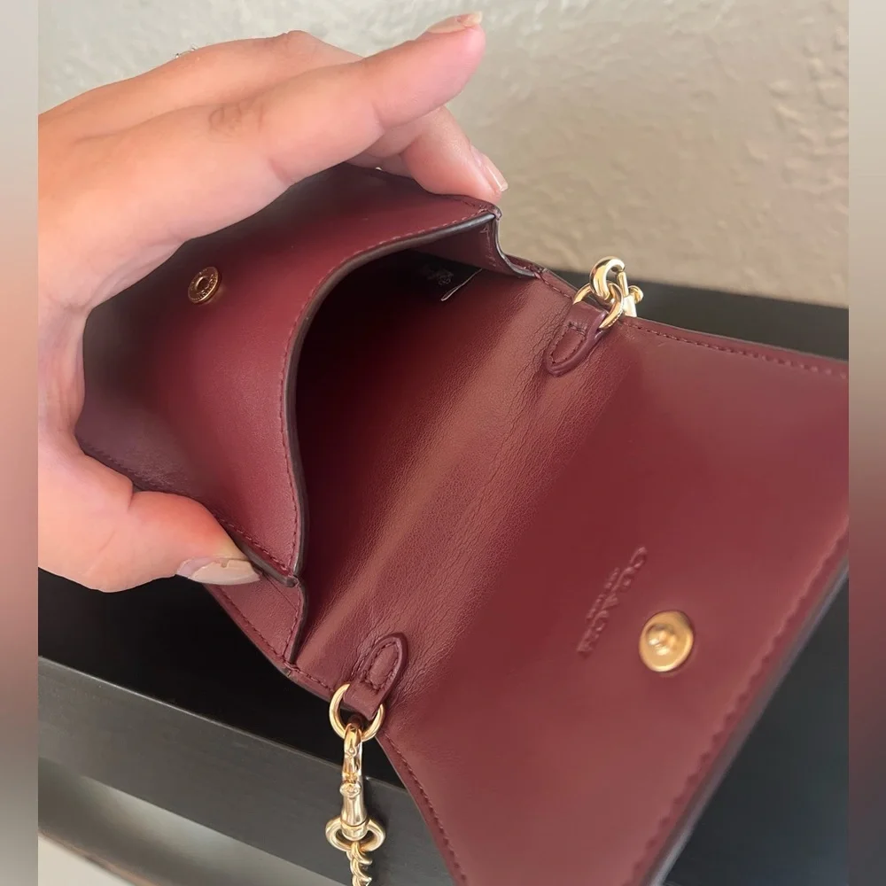✨NWOT - Coach Burgundy Snap Phone Crossbody✨